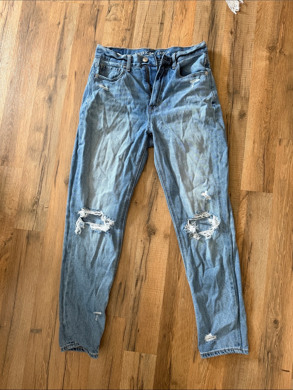American Eagle Mom Jeans